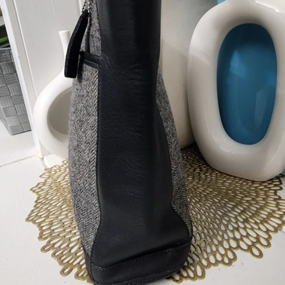 Vintage Coach Tote 6127 - Picture 2 of 15